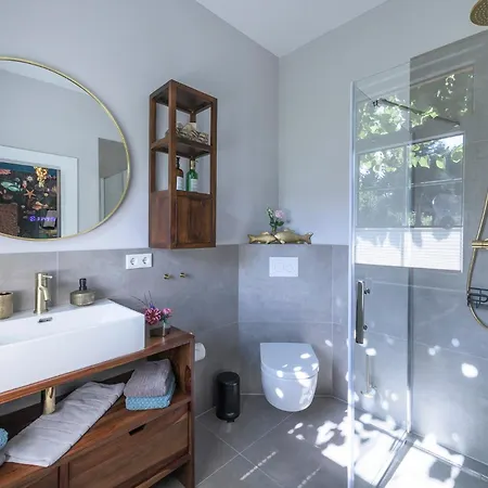 Gaestehof Cafe Im Schafstall بيت ضيافة 3*