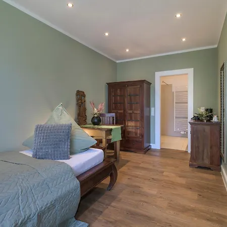 Gaestehof Cafe Im Schafstall بيت ضيافة 3*